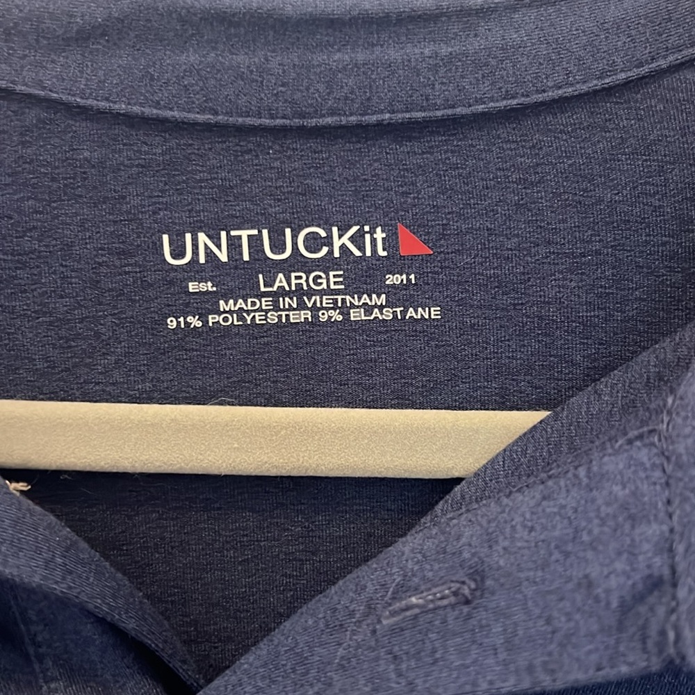 EUC UNTUCKit polo shirt. Size Large - Picture 2 of 4